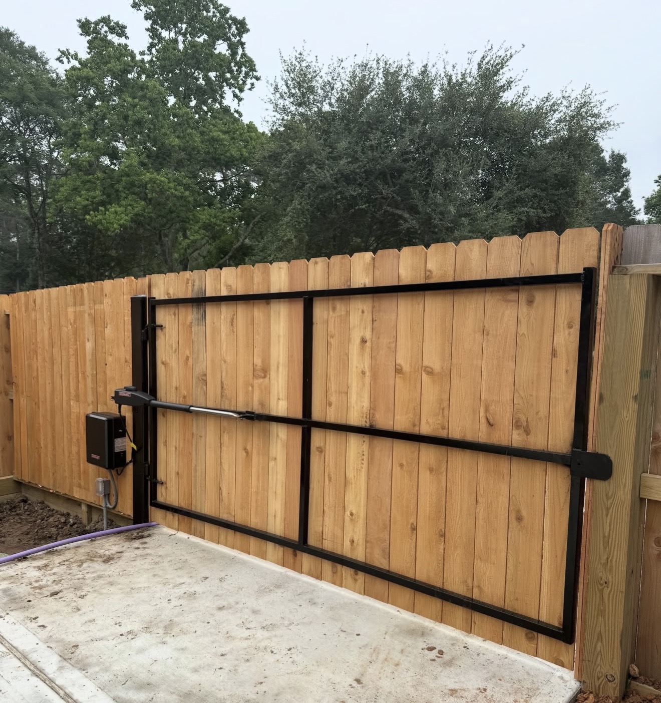 Automatic Gate Wood and Metal